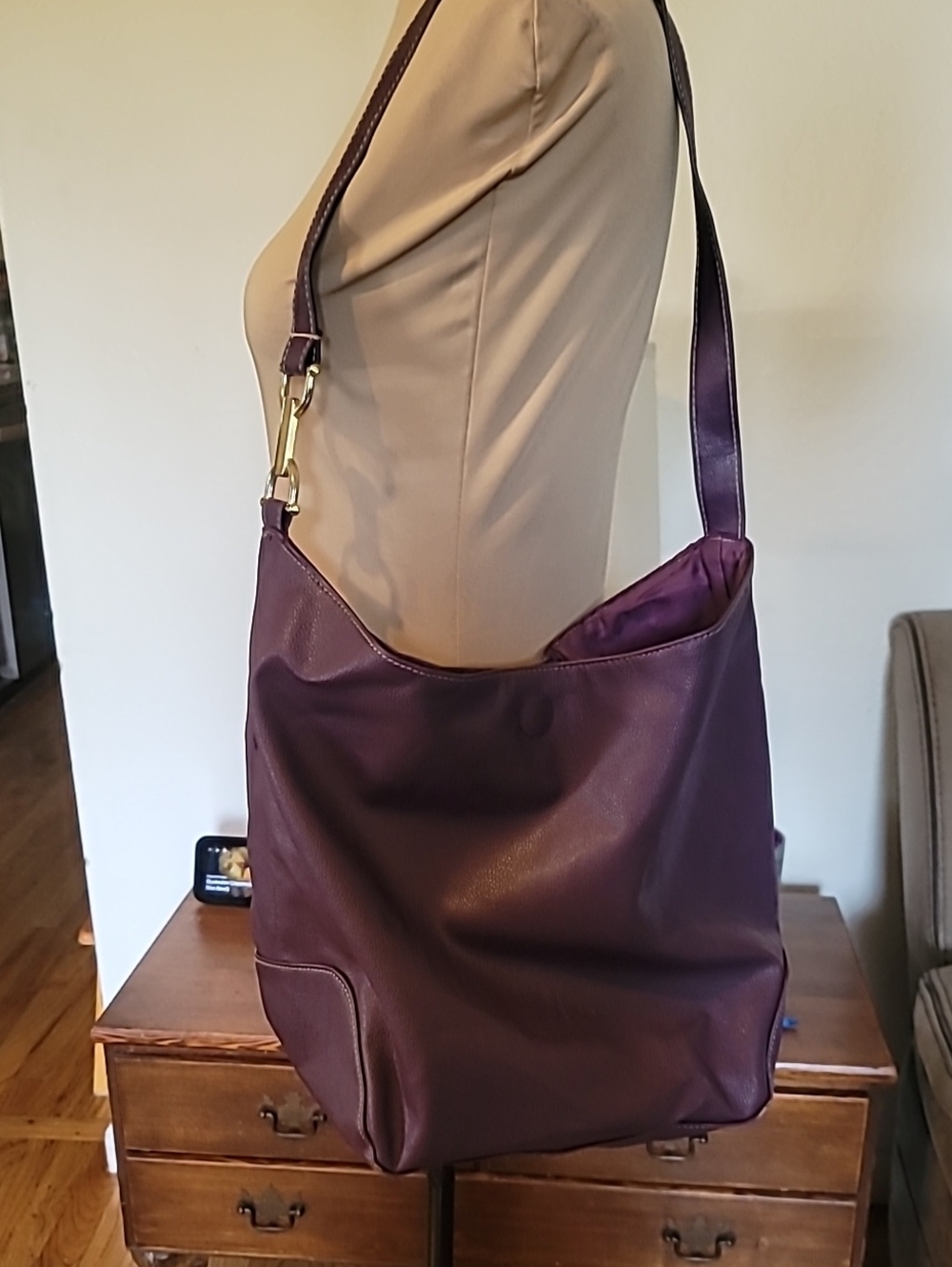 Women’s Leather Hobo Bag in Purple